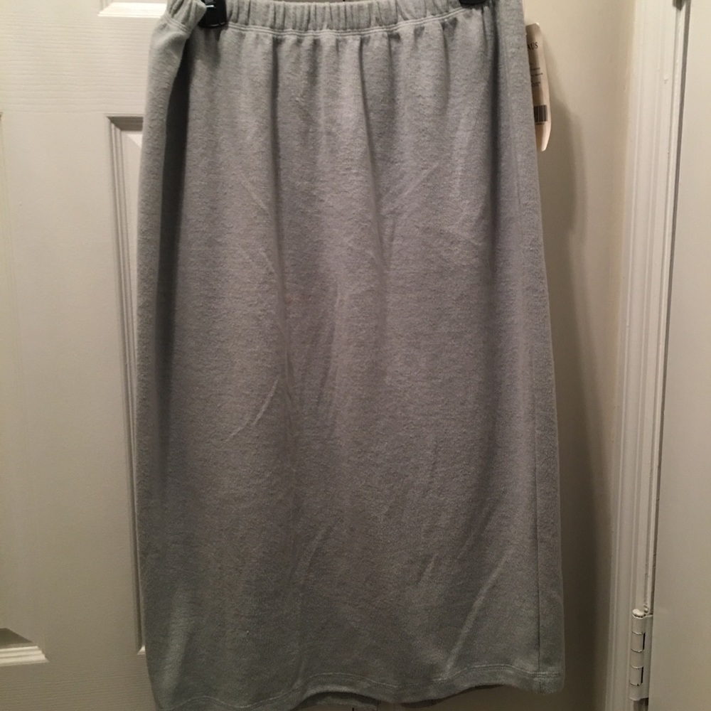 Chaus Skirt